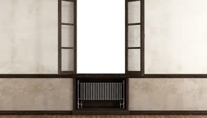 Ventana abierta revela un fondo blanco brillante, enmarcado por paredes beige texturizadas. Un radiador oscuro se ubica debajo, en un suelo de madera liso. No hay texto visible.