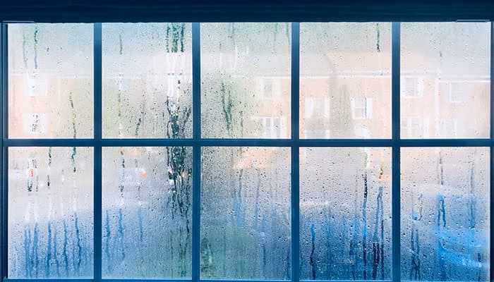 ¿Cómo evitar que las ventanas suden en invierno?